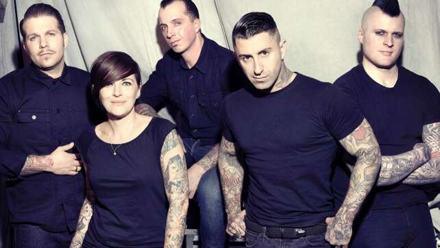 Im Interview: Sammy Amara von den Broilers über das neue Live-Album <em>Puro Amor Live Tapes</em>
