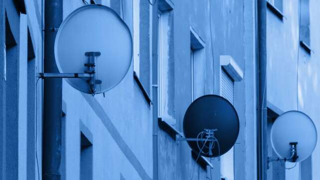 Satel&shy;lit
