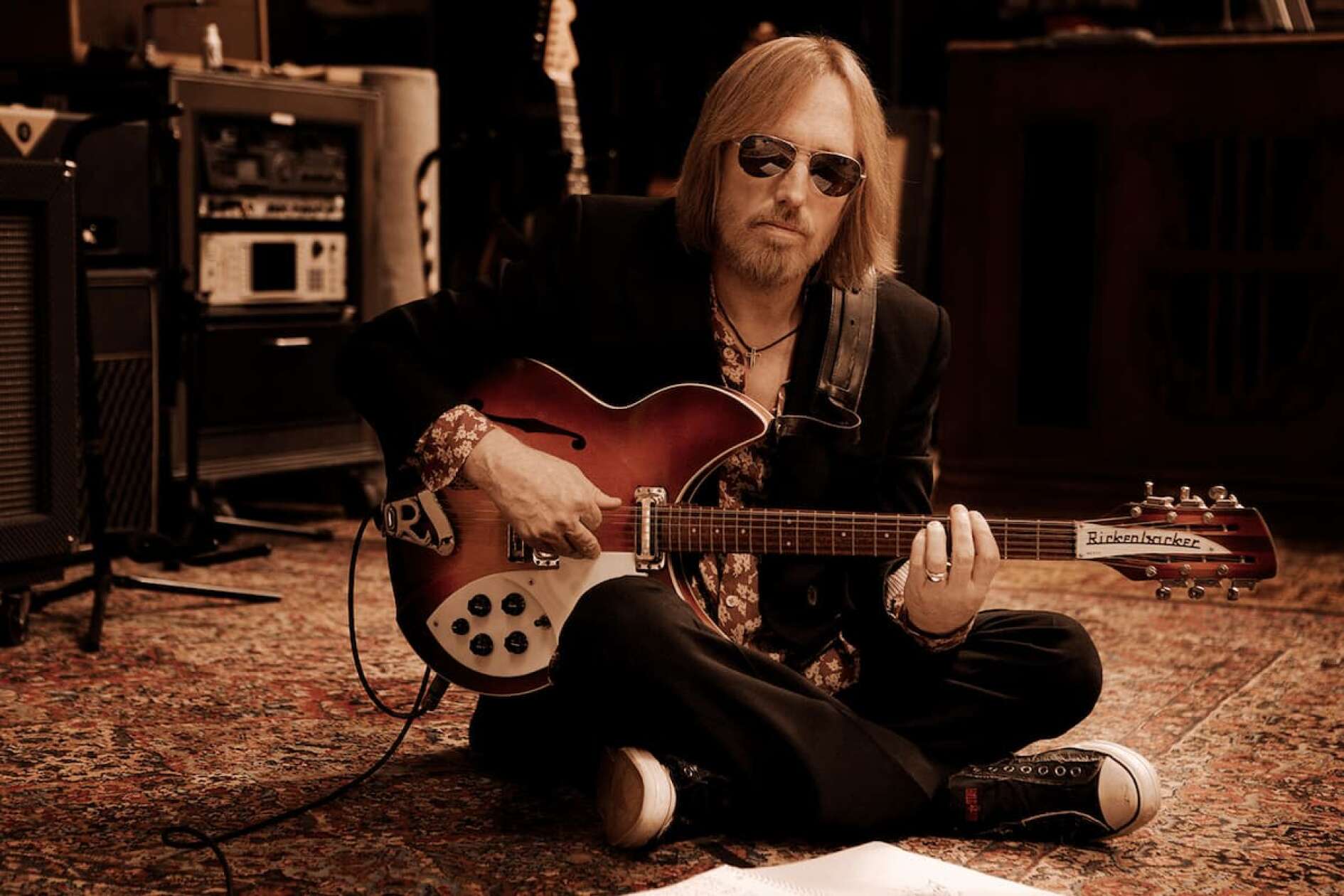 Tom Petty Rocking Tom Petty: 10 Fakten über den coolsten Rocker der Geschichte | ROCK ...