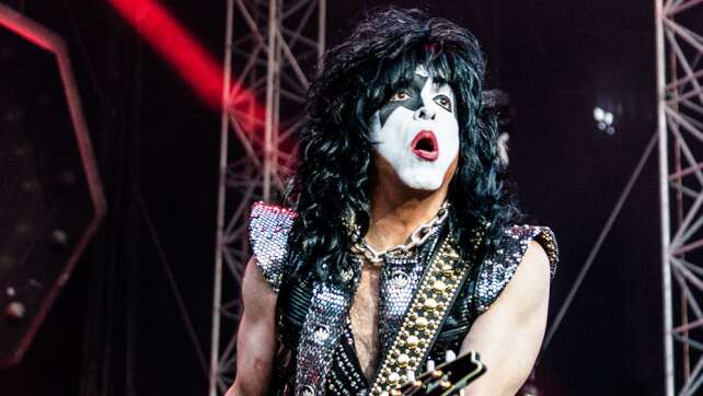 Heavy Birthday, Starchild: Fakten, Quizspaß und KISS-Storys von Paul Stanley