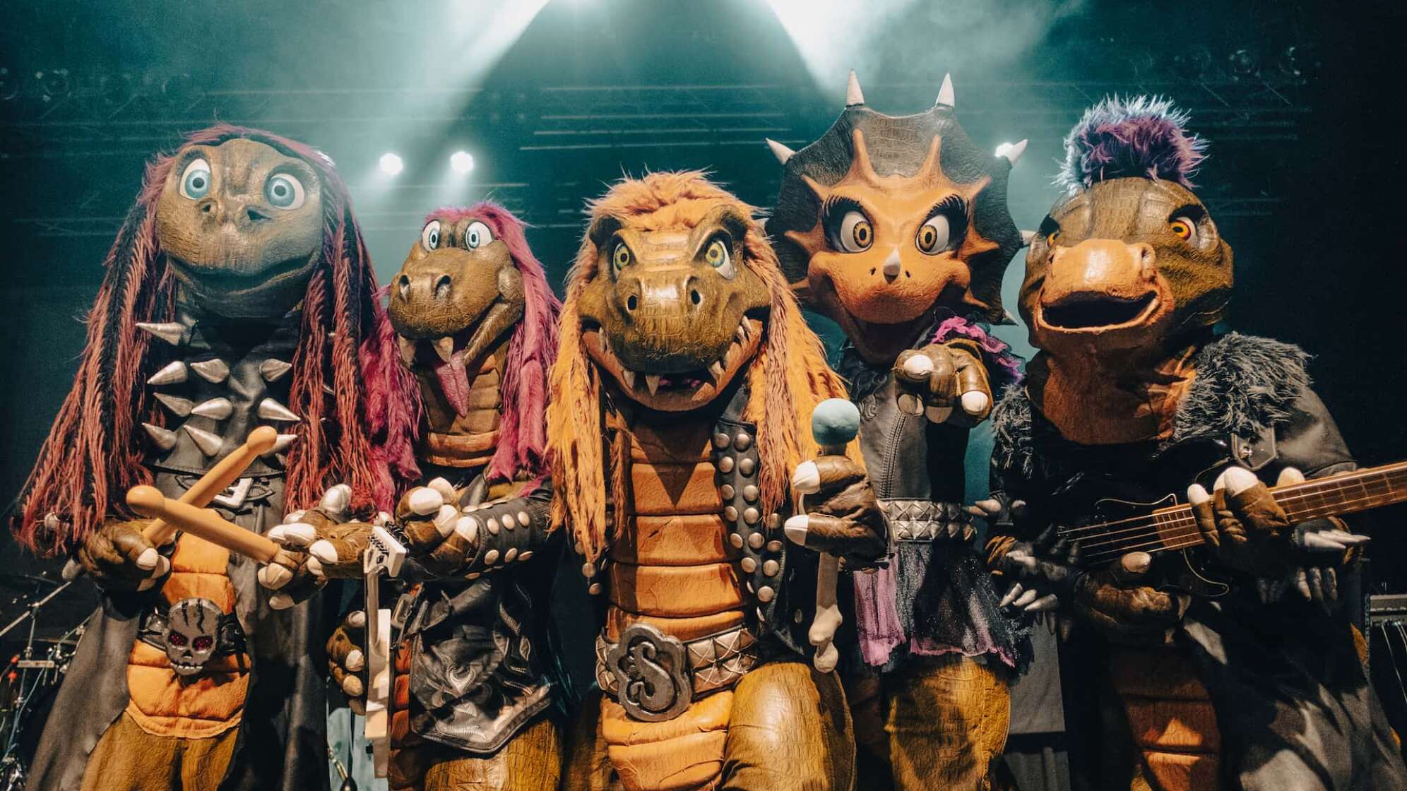 die fünf Dinosaurier von Heavysaurus blicken in die Kamera