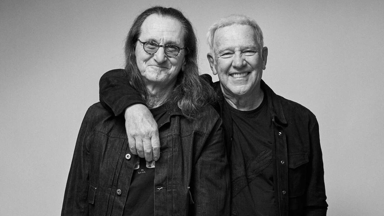 Rush: Band kommt mit deutscher Schlagzeugerin auf Tour durch die Rockrepublik!