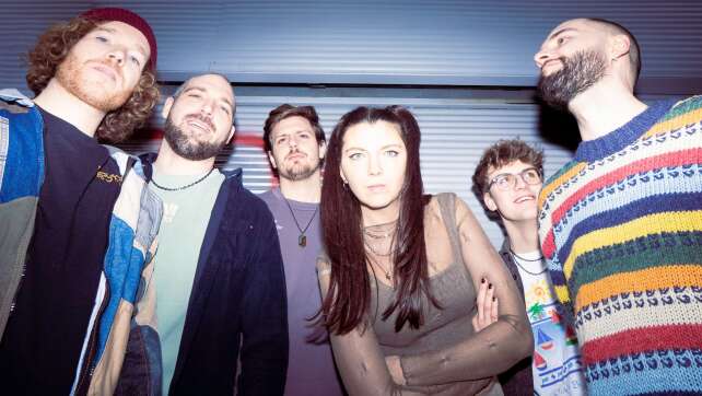 TiJA: Alternative Rock, zu 100 Prozent DIY