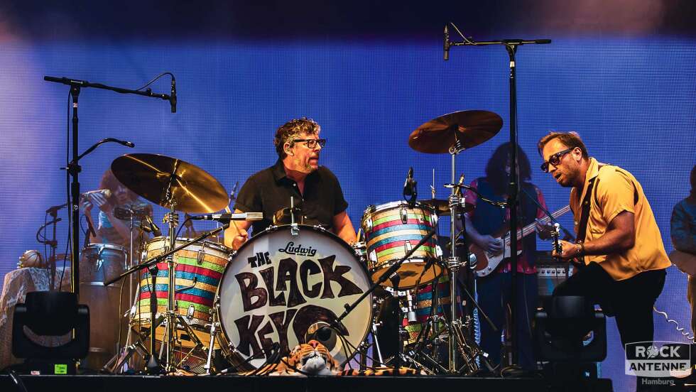 Die Fotos vom Konzert der Band The Black Keys im Hamburger Stadtpark.