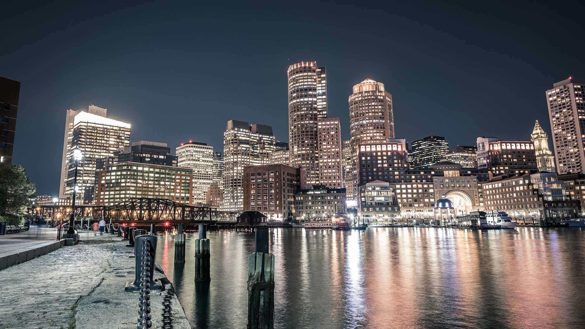 Boston in der Nacht - Skyline