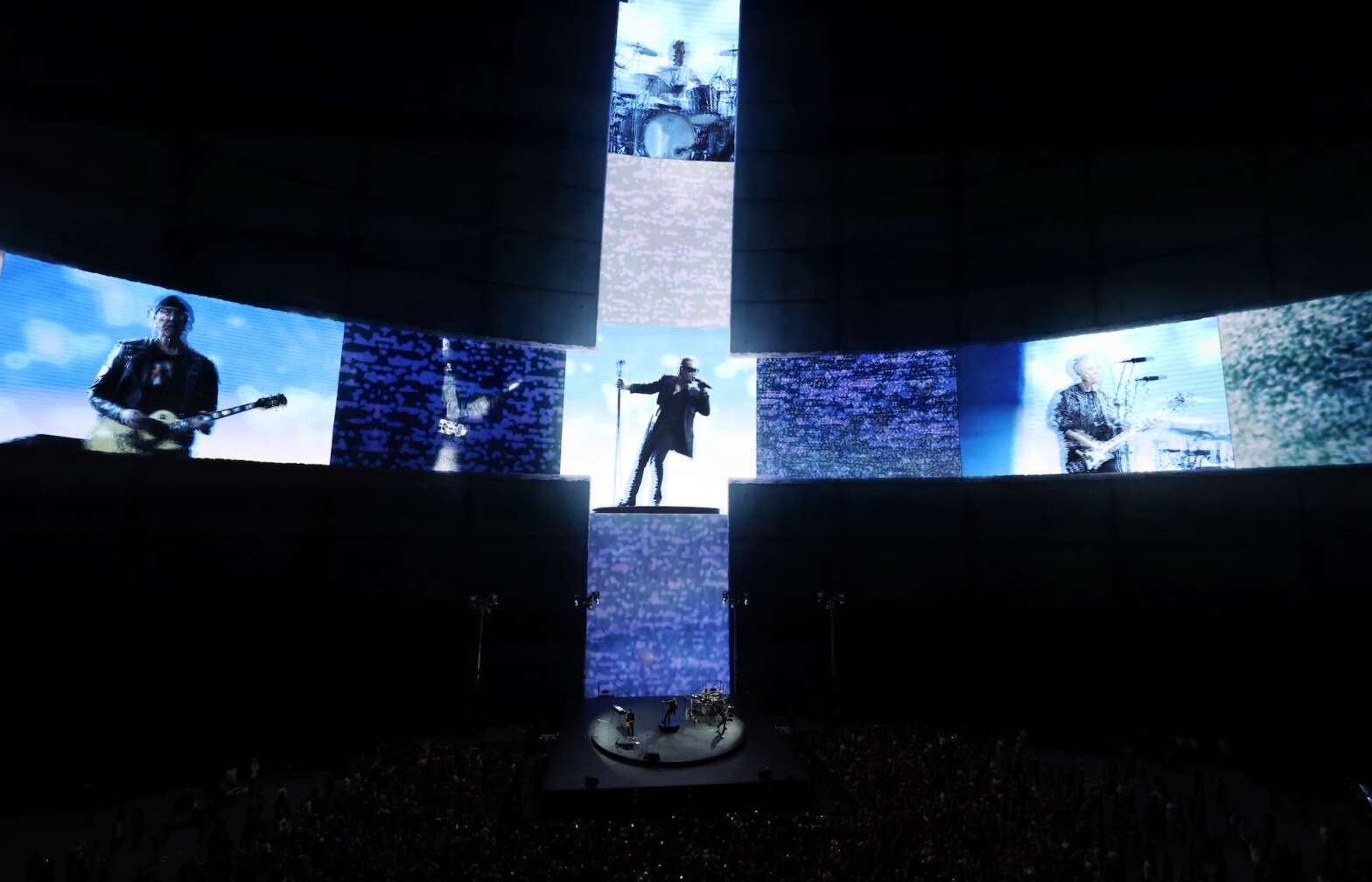 Foto des Konzerts von U2 live at The Sphere in Las Vegas